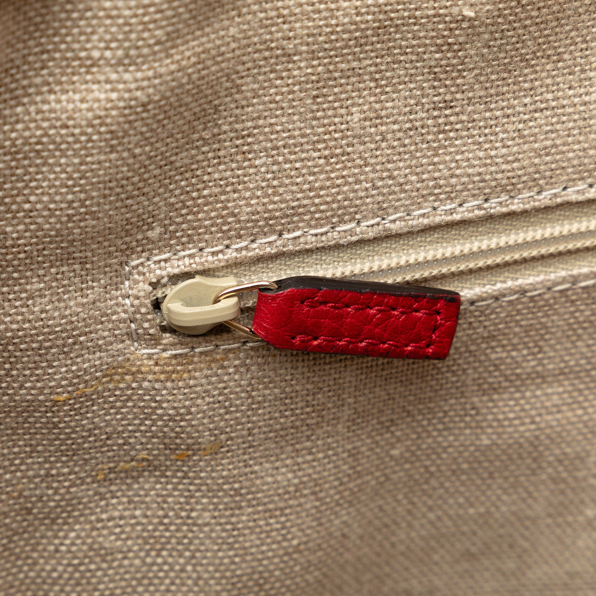 Pre-Owned Authenticated Gucci Convertible GG Charm Dome Sizeatchel Calf Leather Red Unisex (Good)