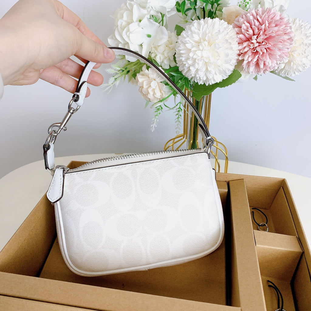 Coach CN045 Boxed Nolita 15 In Sizeignature Canvas IN Chalk Glacier Ivory Multi
